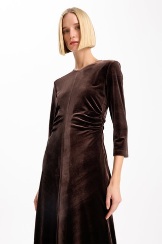Vestido midi em veludo - Castanho