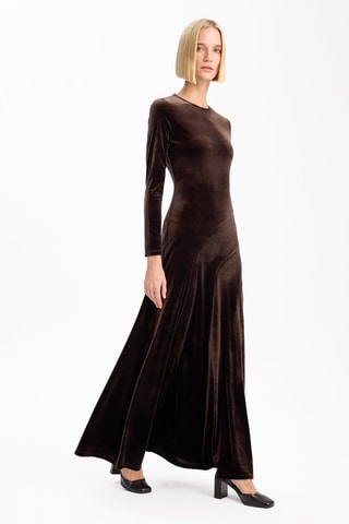 Vestido comprido em veludo - Castanho