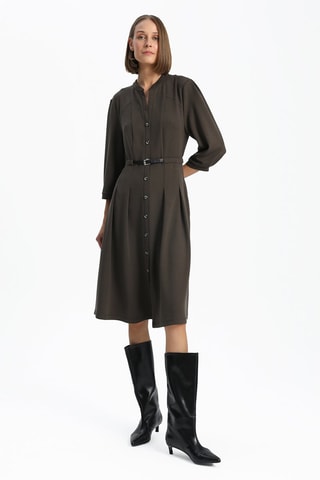 Vestido midi em veludo - Caqui