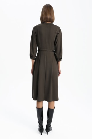 Vestido midi em veludo - Caqui