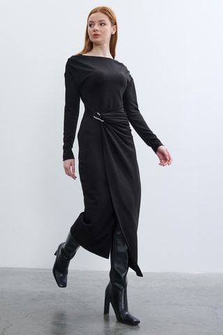 Vestido traçado - Preto