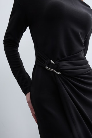 Vestido traçado - Preto