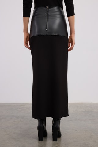 Saia midi - Preto