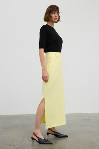 Saia midi cintura subida - Amarelo