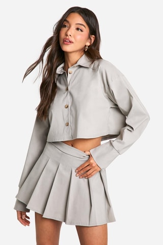 Blusa curta e saia plissada - Toupeira