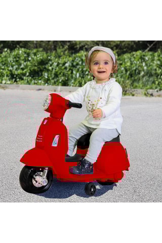 Mota elétrica Vespa GTS - A partir dos 18 meses - 2 km/h