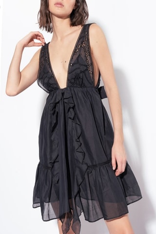 Vestido com folhos - Preto