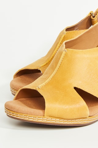 Sandales compensées en cuir Helio - Jaune