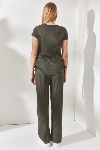 Blusa e calças palazzo - Caqui