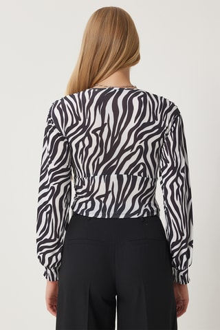 Blusa regular - Branco e preto