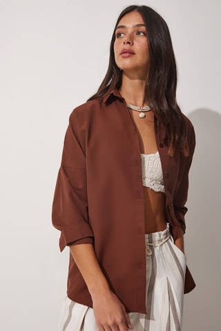 Camisa regular - Castanho