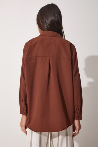 Camisa regular - Castanho