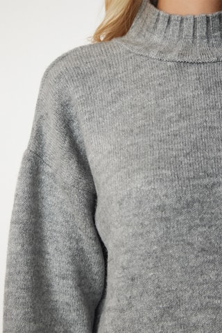 Camisola regular em lã - Cinzento