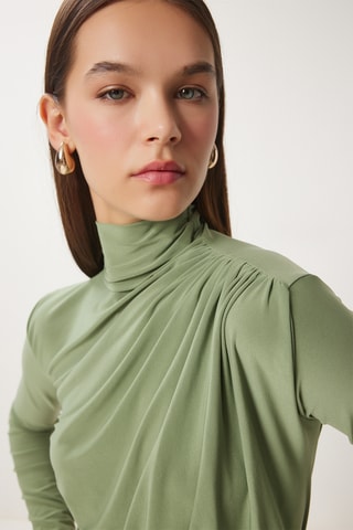 Blusa slim - Verde sálvia