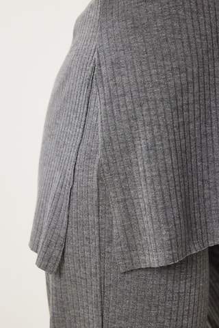 Blusa e calças - Cinzento