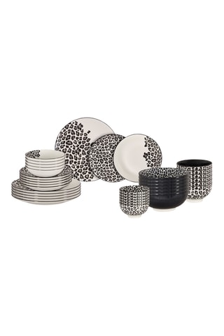 Service en porcelaine - 18 pièces