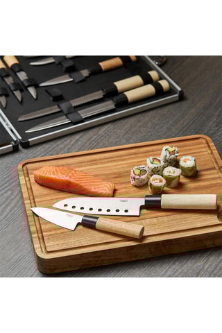 11 couteaux en acier inoxydable et hêtre