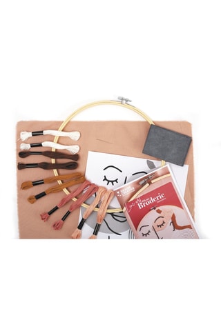 Kit broderie visage line art - 16 pièces - Dès 14 ans