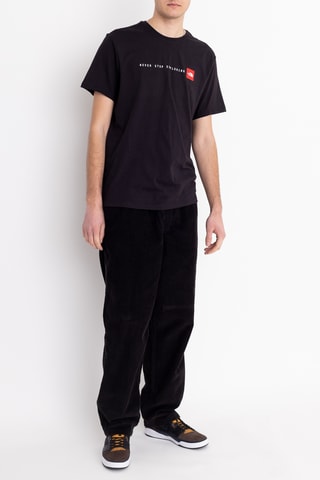 T-shirt Never Stop Exploring - Zwart
