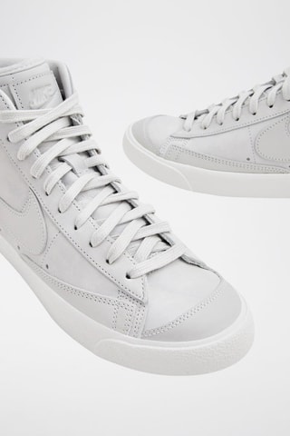 Nike Blazer Mid en cuir - Blanc