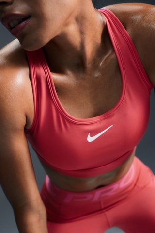 Brassière de sport ampliforme Nike Swoosh Medium Support - Corail