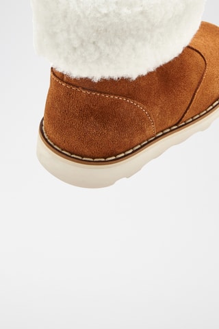 Gevoerde Nubuck en Schapenwollen Boots - Camel