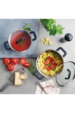 2 tachos de aço inoxidável com tampas Qulinox - 20 e 24 cm 