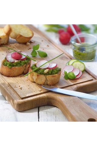 Tábua de madeira e 2 utensílios de aço inoxidável