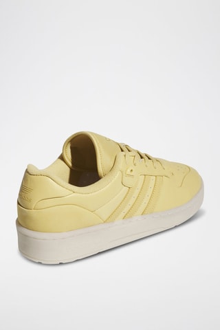 Chaussures de basketball en cuir Rivalry Low - Jaune