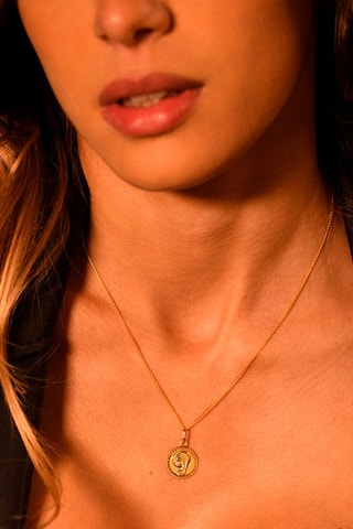 Pendente Médaille de Marie Ouro amarelo