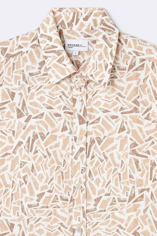 Camisa regular - Branco e salmão