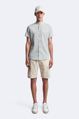 Camisa slim em linho - Verde amêndoa