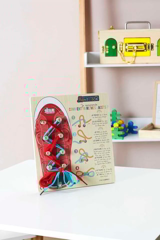 Jeu en bois "Je comprends comment faire mes lacets" - Dès 6 ans