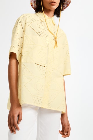 Blouse met Engelse borduursels Geel