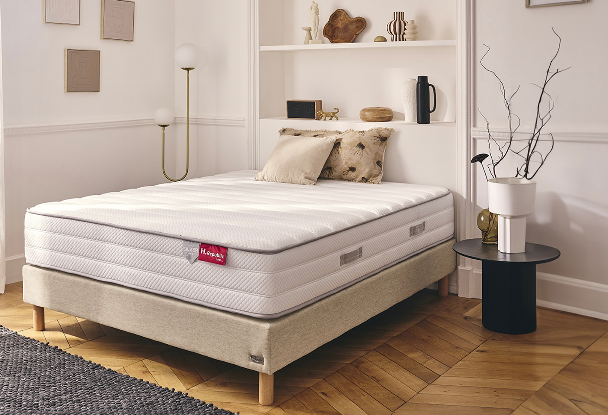 H REPUBLIC en vente privilège sur SHOWROOMPRIVÉ