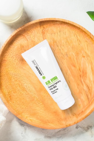 Cuidado limpeza rosto com aloé vera 
100 ml