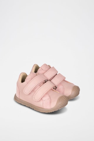 Sapatos em couro 
Rosa