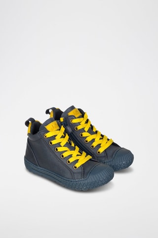 Sapatos em couro 
Azul e amarelo