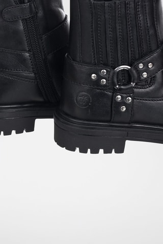 Botins de couro Preto