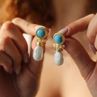 Boucles d'oreilles - Laiton plaqué or, opale & perle