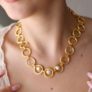 Collier - Laiton plaqué or & perles blanches