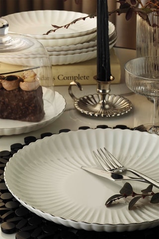 Service en porcelaine - 27 pièces