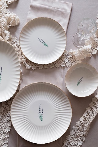 6 assiettes de service en porcelaine - 20 cm