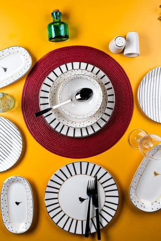 Service en porcelaine - 29 pièces