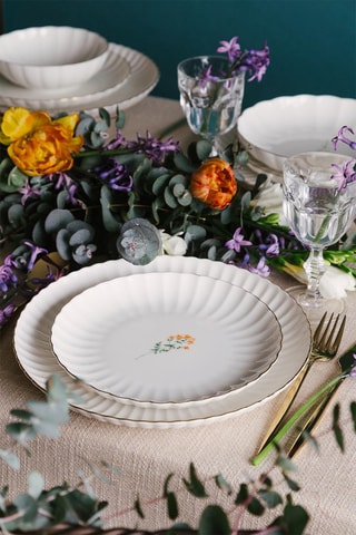 6 assiettes plates en porcelaine - 27 cm