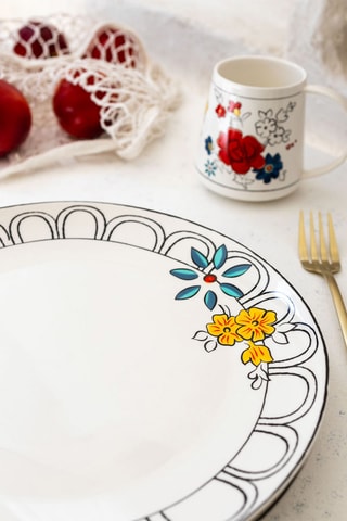 6 assiettes plates en porcelaine - 27 cm