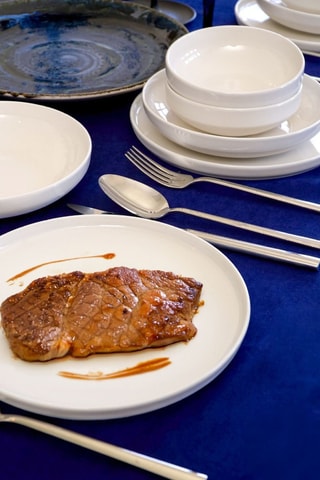 Service déjeuner en porcelaine Ruya - 18 pièces