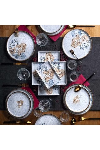 Service petit-déjeuner en porcelaine - 18 pièces