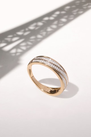 Anel Gold Love 
Ouro amarelo e diamantes