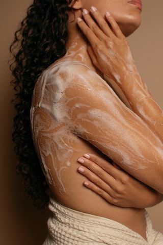 Desodorizante Duche 3 em 1 perfumado Monoi Oriental - 200 ml 